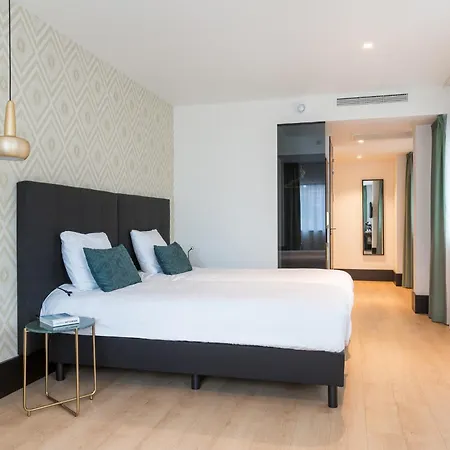 The Hotel 4*