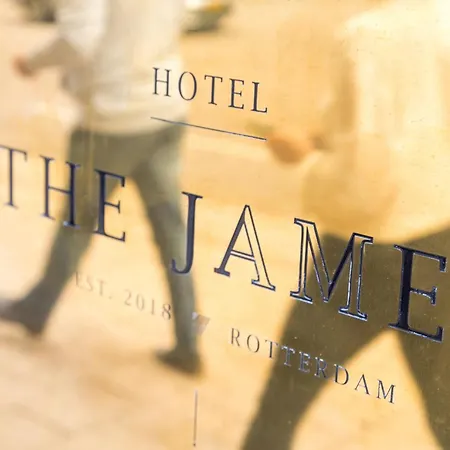 Hotel The