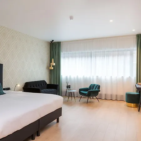 The Hotel 3*