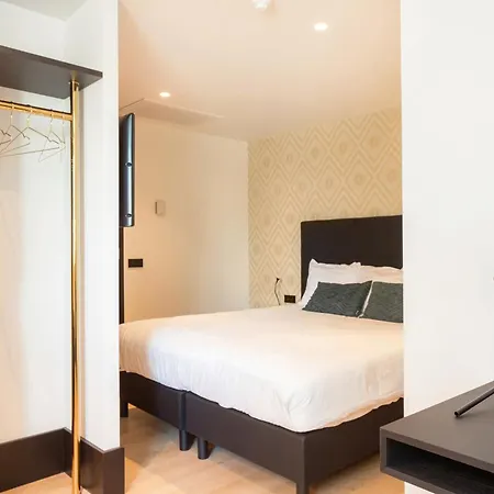 ذا جيمس فندق