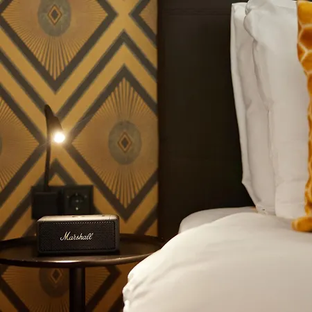 Hotel The 3*