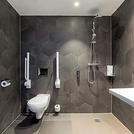 The Hotel 4*